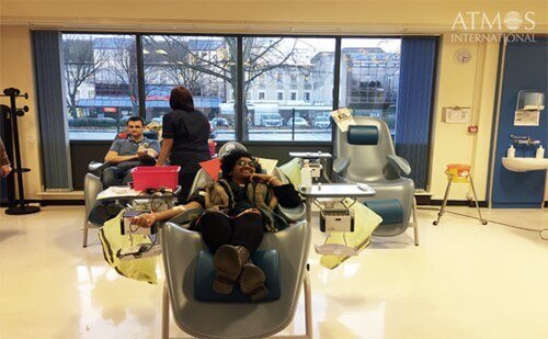 atmos_international_atmos_blood_donation_manchester_plymouth_grove_donor_centre_georgina_amica_carpenter_geoff_lewis_give_blood